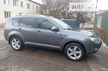 Mitsubishi Outlander 2008 - пробег 177 тыс. км