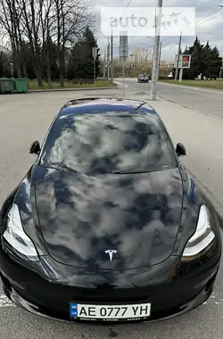 Tesla Model 3 2018 - пробіг 149 тис. км