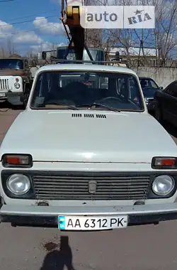 ВАЗ / Lada 2121 Нива 1990 - пробіг 120 тис. км