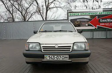 Opel Ascona 1987 - пробіг 33 тис. км