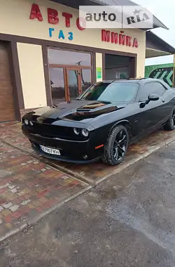 Dodge Challenger 2017 - пробіг 57 тис. км