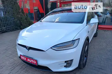 Tesla Model X 2018 - пробіг 80 тис. км