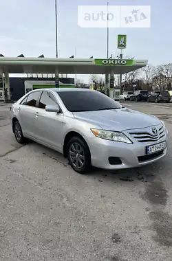 Toyota Camry 2010 - пробег 195 тыс. км