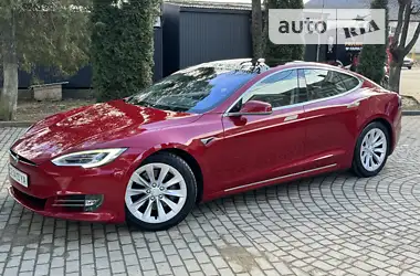Tesla Model S  2017 - пробіг 99 тис. км