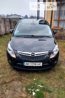 Opel Zafira 2015 - пробег 295 тыс. км