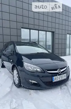 Opel Astra 2014 - пробег 218 тыс. км