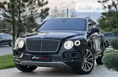 Bentley Bentayga W12 2017 - пробег 45 тыс. км