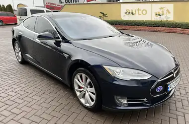Tesla Model S  2014 - пробіг 260 тис. км