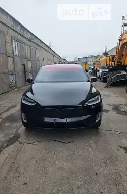 Tesla Model X 2016 - пробіг 149 тис. км