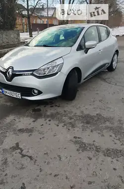 Renault Clio 2016 - пробіг 54 тис. км