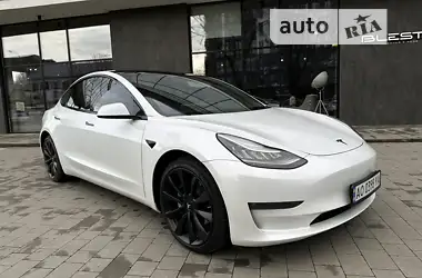 Tesla Model 3 2019 - пробіг 91 тис. км
