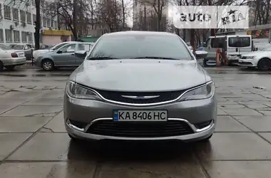 Chrysler 200  2015 - пробег 250 тыс. км