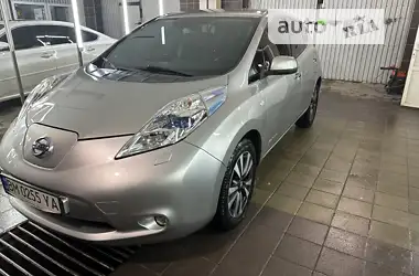 Nissan Leaf 2015 - пробіг 160 тис. км