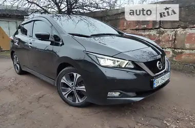 Nissan Leaf 2018 - пробіг 95 тис. км