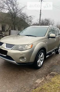 Mitsubishi Outlander XL 2008 - пробег 270 тыс. км