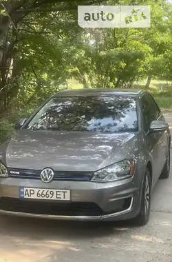 Volkswagen e-Golf  2015 - пробіг 97 тис. км