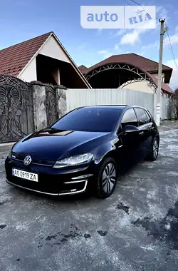 Volkswagen e-Golf 2014 - пробег 93 тыс. км