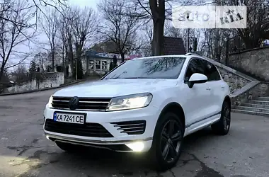 Volkswagen Touareg 2015 - пробіг 259 тис. км