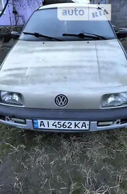 Volkswagen Passat 1993 - пробег 439 тыс. км