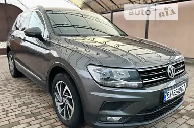 Volkswagen Tiguan 2017 - пробіг 205 тис. км