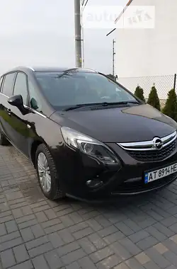 Opel Zafira 2015 - пробег 231 тыс. км