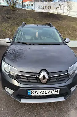 Renault Sandero 2021 - пробіг 43 тис. км