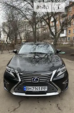 Lexus ES 2015 - пробег 230 тыс. км
