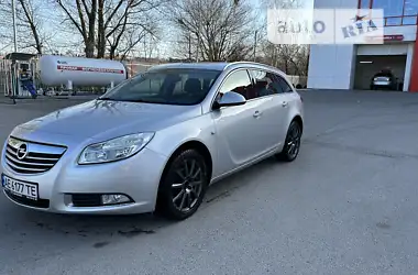 Opel Insignia 2009 - пробіг 290 тис. км