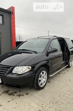 Chrysler Grand Voyager 2004 - пробег 290 тыс. км