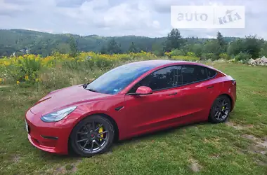 Tesla Model 3 2018 - пробіг 120 тис. км
