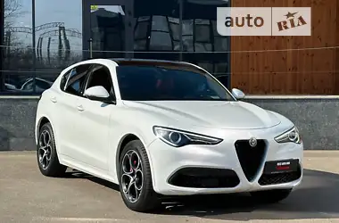 Alfa Romeo Stelvio 2021 - пробіг 22 тис. км