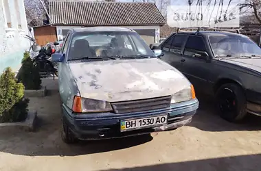 Opel Kadett 1986 - пробег 300 тыс. км