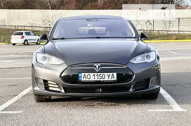 Tesla Model S 2015 - пробіг 171 тис. км