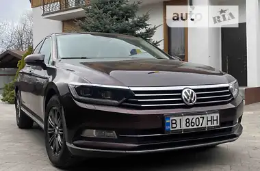 Volkswagen Passat 2015 - пробіг 175 тис. км
