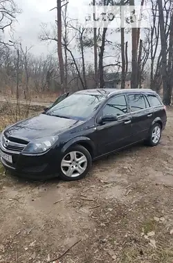 Opel Astra 2008 - пробег 260 тыс. км
