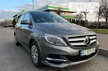 Mercedes-Benz B-Class 2015 - пробег 60 тыс. км