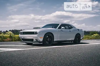 Dodge Challenger 2019 - пробіг 42 тис. км