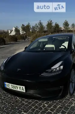 Tesla Model 3 2019 - пробіг 94 тис. км
