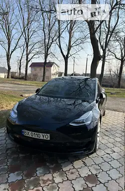Tesla Model 3 2019 - пробіг 93 тис. км