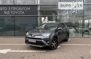 Toyota RAV4 2017 - пробег 114 тыс. км