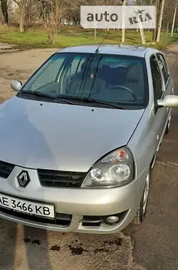 Renault Clio Symbol 2006 - пробег 141 тыс. км