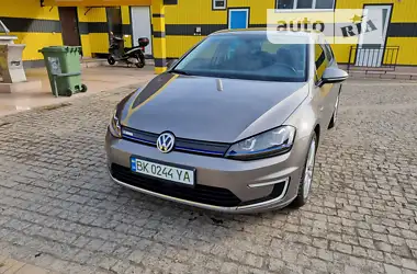 Volkswagen e-Golf 2015 - пробіг 145 тис. км