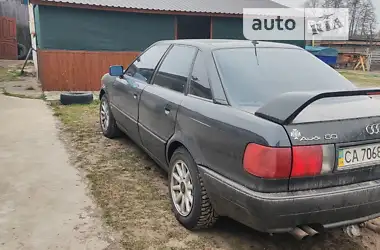 Audi 80  1992 - пробег 380 тыс. км