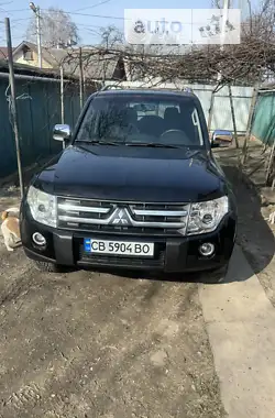 Mitsubishi Pajero 2007 - пробег 243 тыс. км