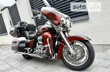 Harley-Davidson FLHTK Electra Glide Ultra Limited CVO 2014 - пробег 22 тыс. км