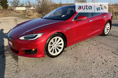 Tesla Model S 2016 - пробіг 115 тис. км