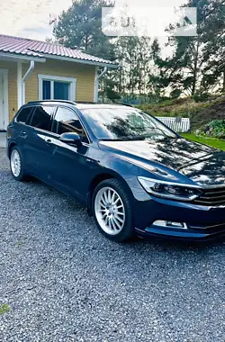 Volkswagen Passat 2014 - пробіг 276 тис. км