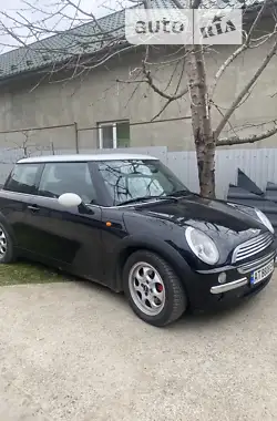 MINI Hatch 2001 - пробіг 216 тис. км