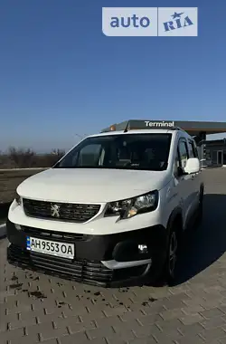 Peugeot Rifter 2019 - пробіг 105 тис. км