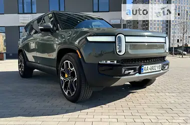 Rivian R1S Launch edition 2022 - пробег 17 тыс. км